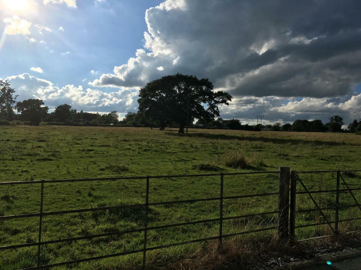 Maesbury Riverside Oswestry Zewnętrze zdjęcie